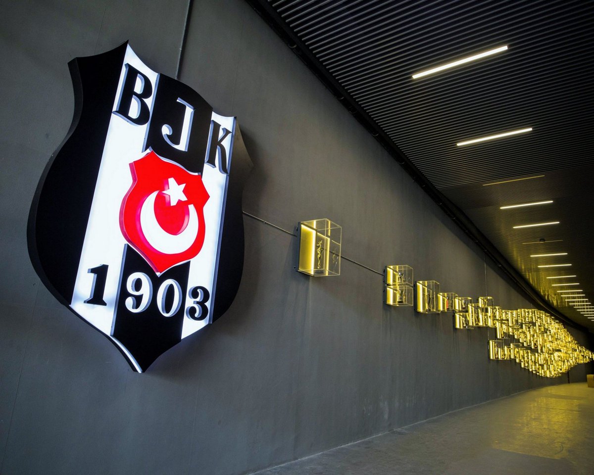 Beşiktaş teknik direktör kararını açıkladı