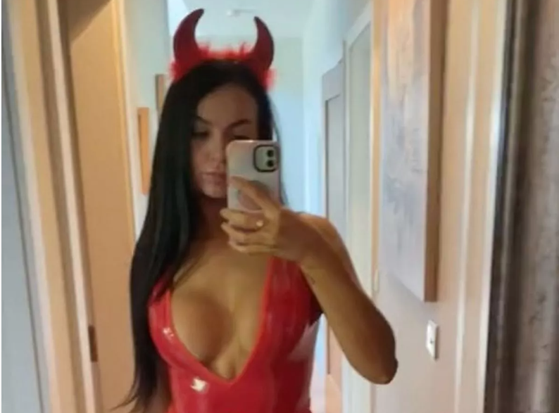Kızının seksi Cadılar Bayramı kostümünü gören baba şok geçirdi!